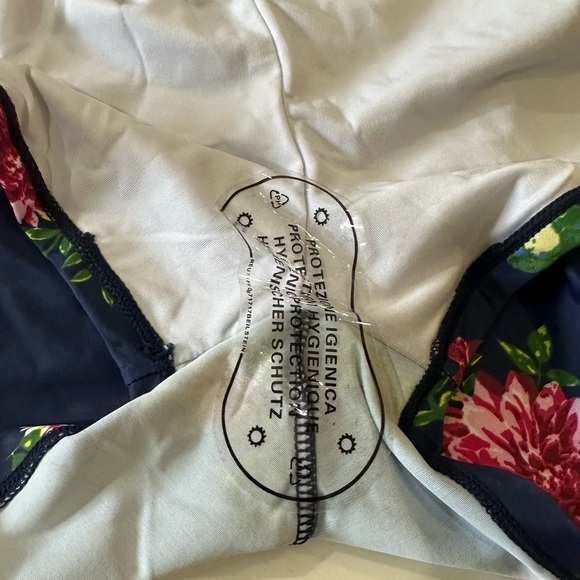 NWT COCOPEAR Women’s One Piece Flounce Swimsuit Off Shoulder Tummy cControl - Picture 14 of 16